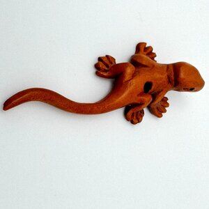 Ojime Bead Netsuke Lizard Gecko Hand-Carved Boxwood  Signed Figurine